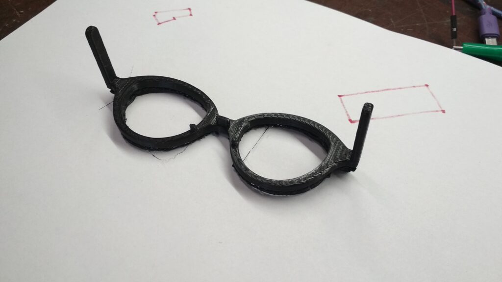 Pielāgotu briļļu prototips