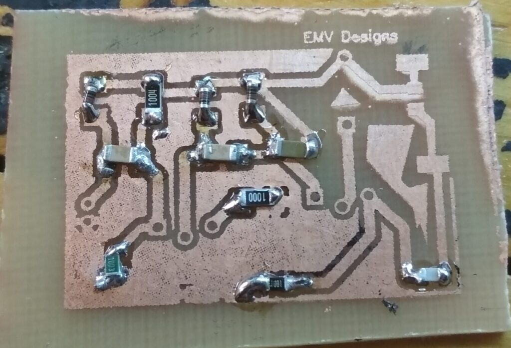 Pirmo detaļu lodēšana