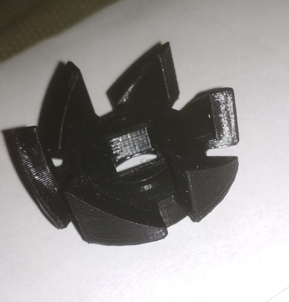 Jauns blendera piedziņas zobrats