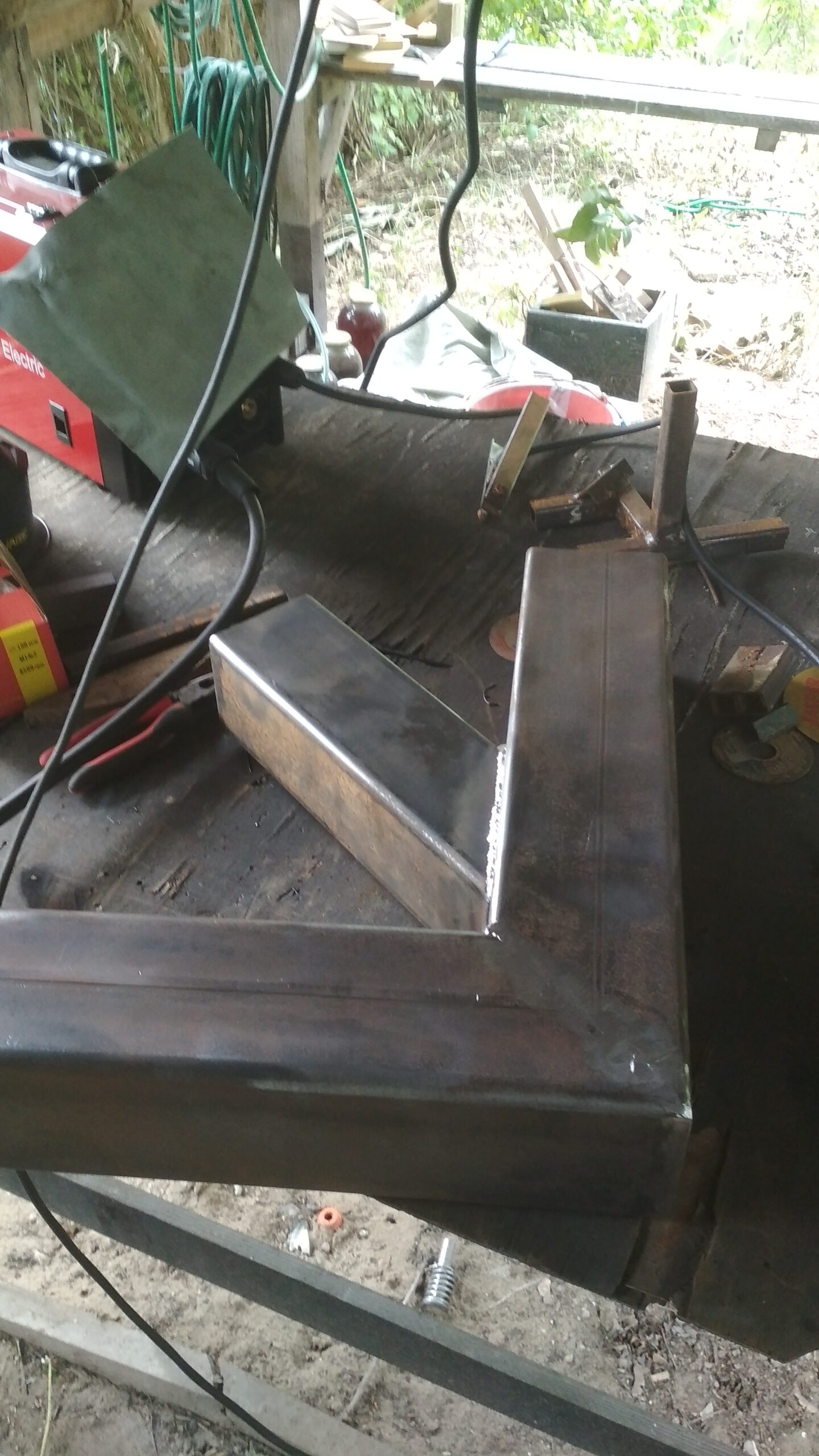 Sametināts un noslīpēts